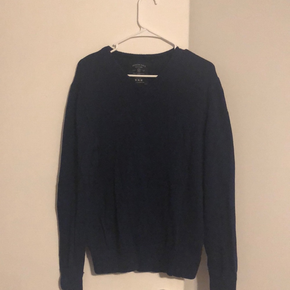 Navy blue American eagle v neck